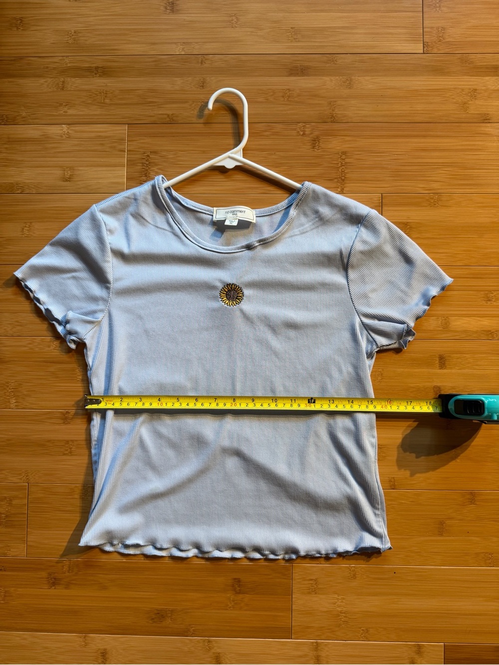 Light Blue Daisy-Embroidered Ribbed Tee - Y2K - Picture 4 of 5